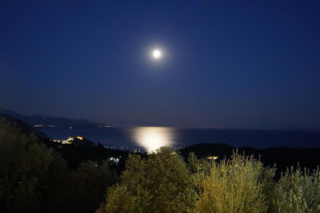 Moonlight Suites Parga Exterior foto
